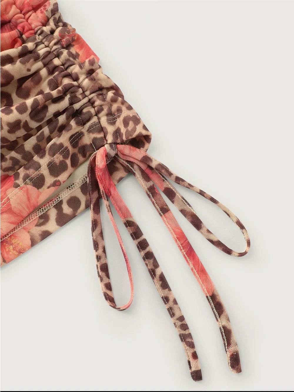 Leopard Floral Print Short Sleeve Top in Brown and Coral size 1X (14-16)